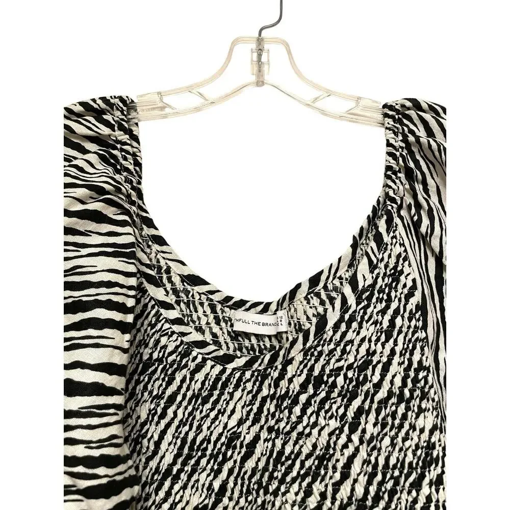 Faithfull The Brand Tani Smocked Linen Blouse Size 8 Zebra Puff Sleeve‎ Ruffle